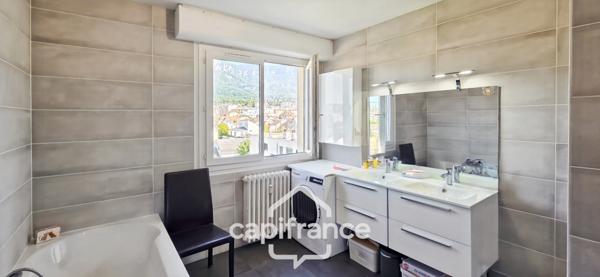 Appartement à vendre 5 pièces entre ville et lac - AIX LES BAINS (73) Dernier étage