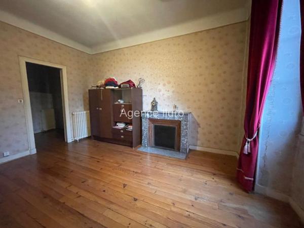 Maison - Proximite oloron-sainte-marie - Réf.:205303 PROXIMITE IMMEDIATE OLORON - MAISON DE MAITRE AVEC JARDIN -