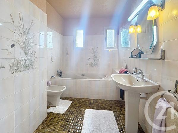 Maison à vendre  7 pièces - 181,60 m 2   CAUDAN  - 56