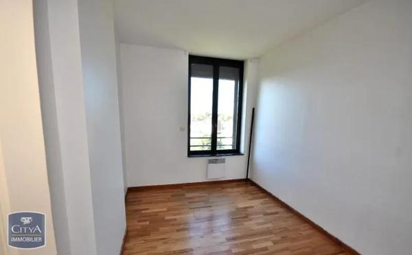 Appartement à louer 4 pièces 85m²