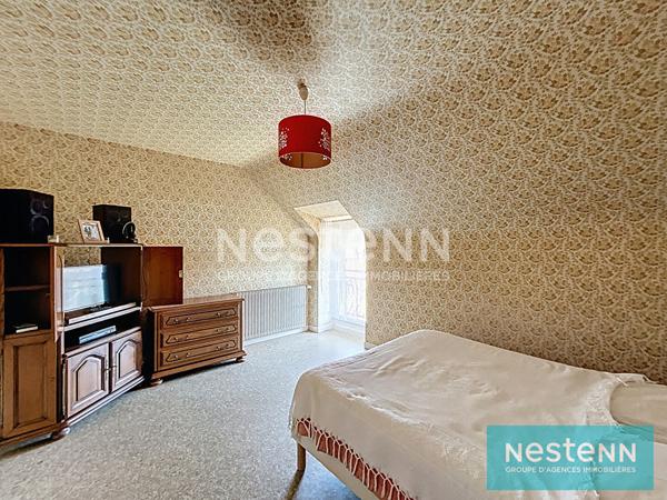 CORPS DE FERME A VENDRE HILLION - Corps de ferme avec fort potentiel de 170 m² habitables + dépendances