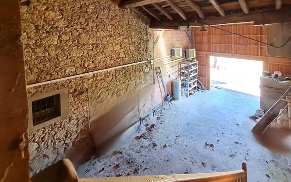 Maison à vendre    5 pièces •  Roquefort