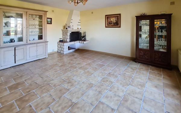 Maison à vendre    5 pièces •  Roquefort