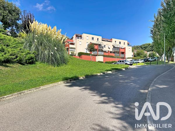 Location appartement 3 pièces 70 m² Nice