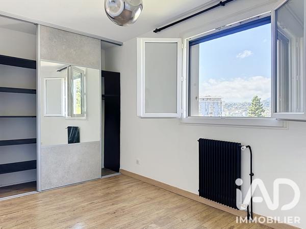 Location appartement 3 pièces 70 m² Nice