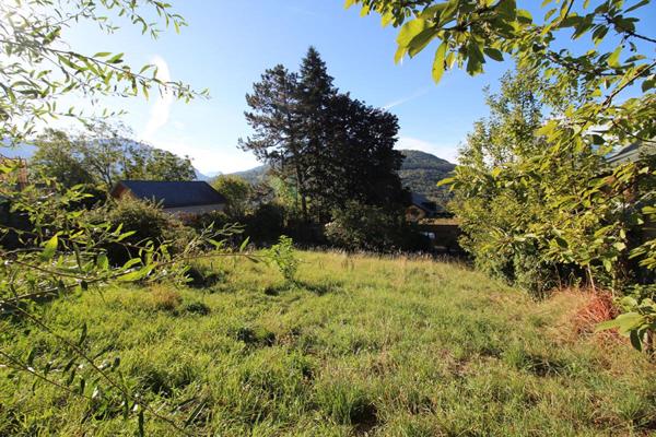 Saint-Jean-d'Arvey Terrain constructible  542 m²