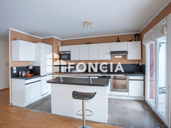 À vendre Appartement 4 pièces 86.17 m² - La Plaine St Denis 93210