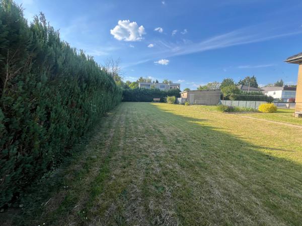 Maison individuelle au calme avec 1166 m2 de terrain