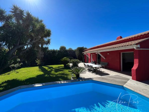 Dpt Var (83), à vendre HYERES Villa sans vis à vis- 1000m² de terrain - 3 chambres  - piscine - jardin - GARAGE.