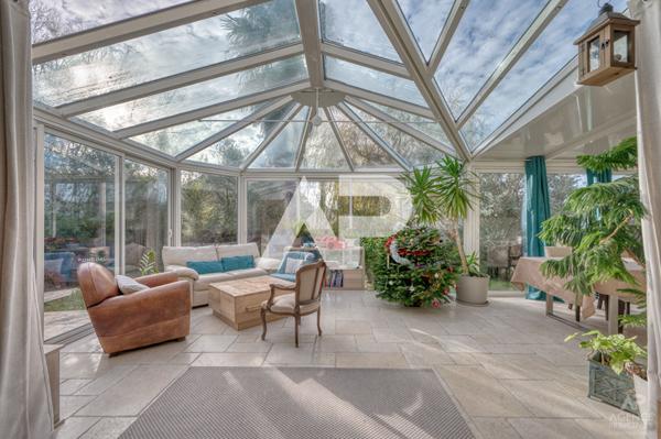 Maison Rueil Malmaison 7 pièce(s) 266m² €1 395 000 ** - Référence 19626