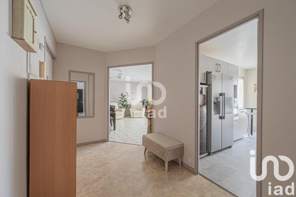 Appartement à vendre 5 pièces 91 m² Courbevoie