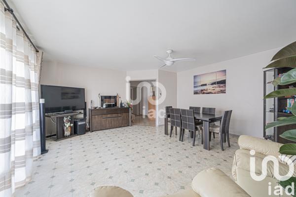 Appartement à vendre 5 pièces 91 m² Courbevoie