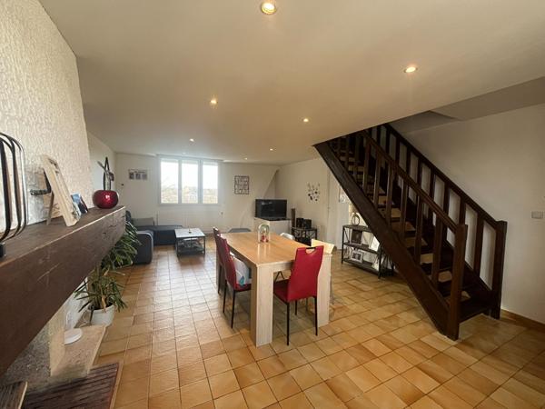 Immeuble Nevers 213 m2, airbnb, proche GARE SNCF, 2h30 PARIS, rentabilité