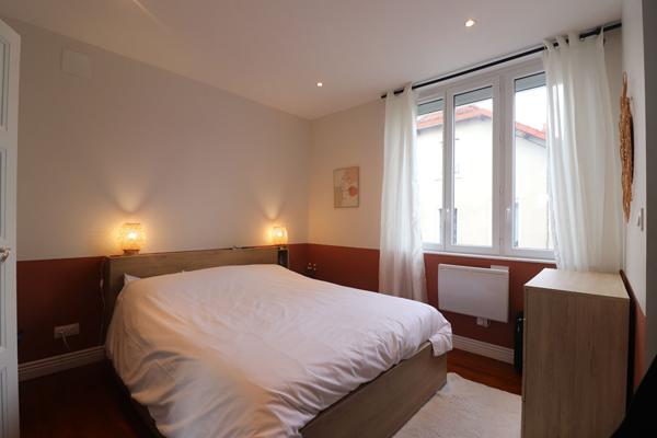 Immeuble Nevers 213 m2, airbnb, proche GARE SNCF, 2h30 PARIS, rentabilité