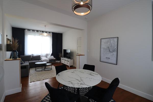 Immeuble Nevers 213 m2, airbnb, proche GARE SNCF, 2h30 PARIS, rentabilité
