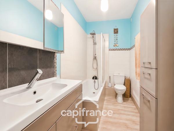 LE MONTET / 03 - Maison de village - 110 m² avec jardin