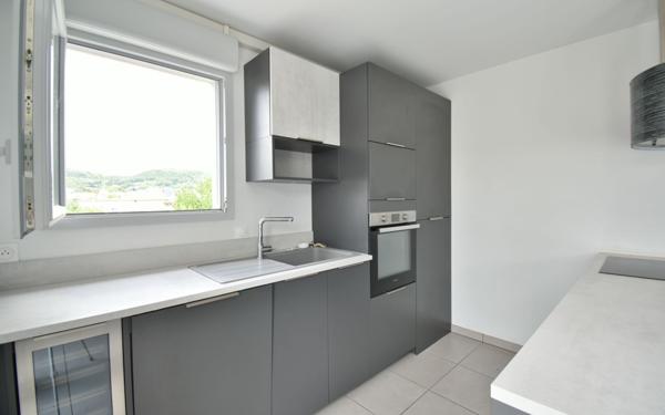 Appartement à vendre    4 pièces •  Saint-Maurice-de-Beynost