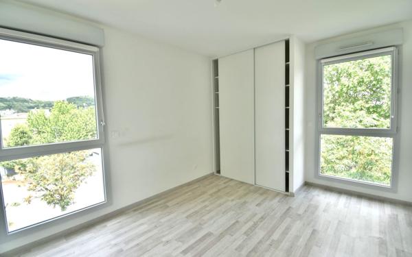Appartement à vendre    4 pièces •  Saint-Maurice-de-Beynost