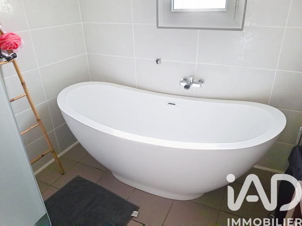 Maison à vendre 5 pièces 115 m² Saint-Étienne-de-Tulmont