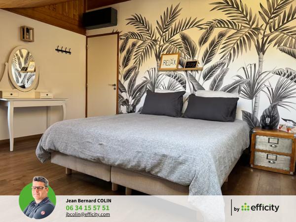 Maison
         6 pièces
        - 181 m² 1 688 000 € *