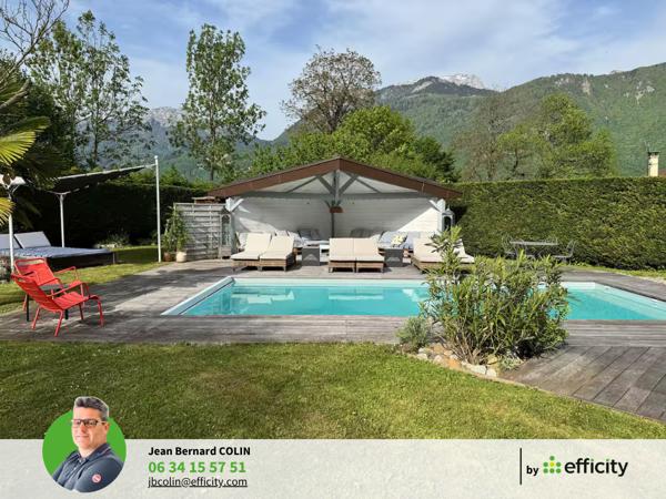 Maison
         6 pièces
        - 181 m² 1 688 000 € *