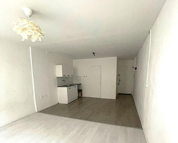 Grand studio 30 m²  |  Coeur historique