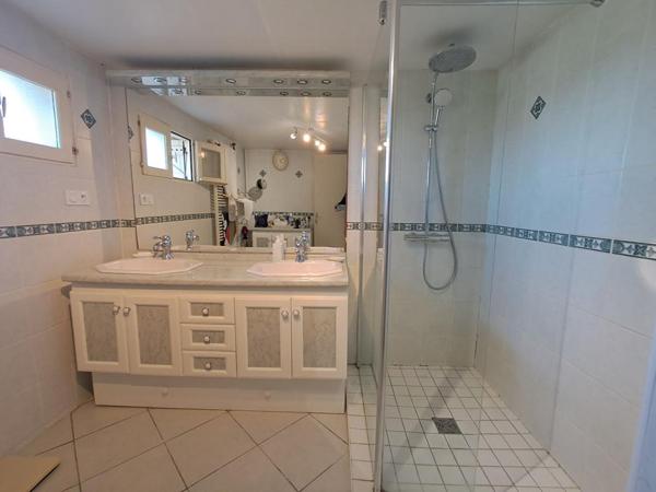 propriété de charme  de 195m2 à Saint Pierre Le Vieux