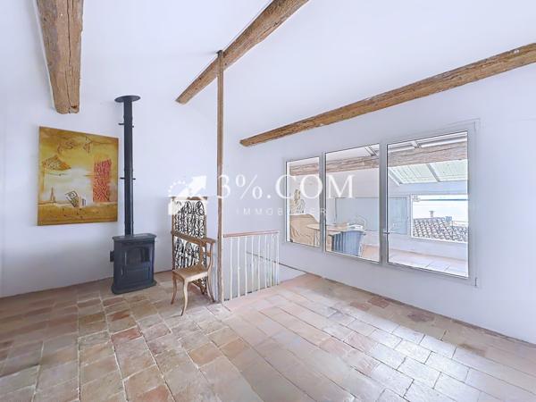 Maison 8 pièce(s) 3 chambre(s) 215.14 m²