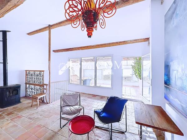 Maison 8 pièce(s) 3 chambre(s) 215.14 m²