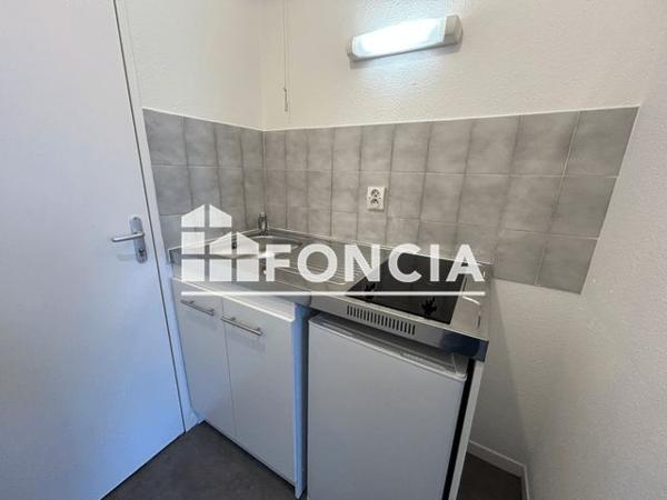 Location Studio 17.1 m² - 14 RUE DU DOCTEUR CALMETTE Caen 14000