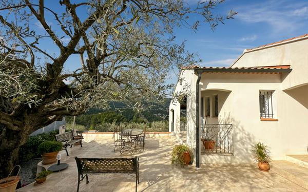 Maison à vendre    6 pièces • 123 m2 Toulon