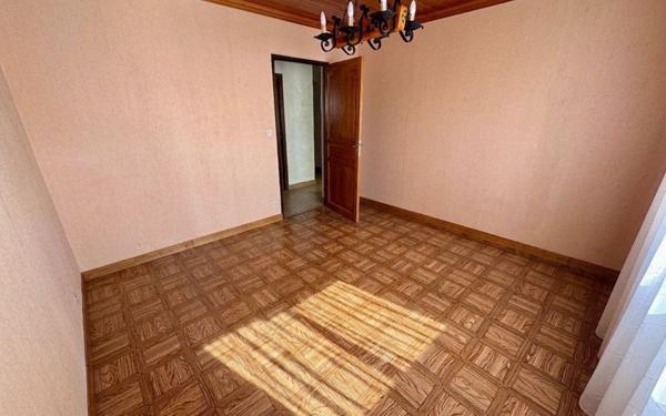 Appartement à vendre    4 pièces •  Lorette