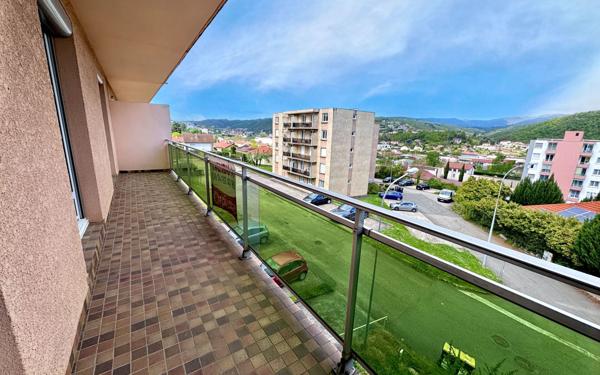 Appartement à vendre    4 pièces •  Lorette