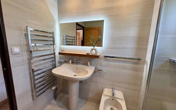 Appartement à vendre    4 pièces •  Lorette