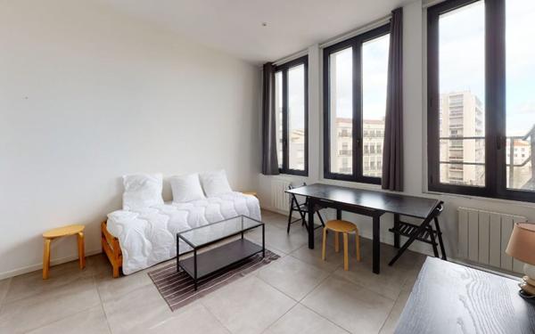 Appartement à louer    1 pièce • 25,78 m2 Saint-Étienne