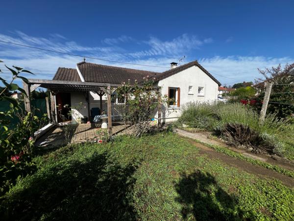 MAISON T4 PLAIN-PIED - 2 CHAMBRES - GARAGE -