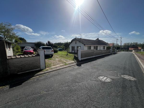 MAISON T4 PLAIN-PIED - 2 CHAMBRES - GARAGE -