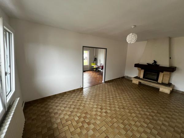 MAISON T4 PLAIN-PIED - 2 CHAMBRES - GARAGE -