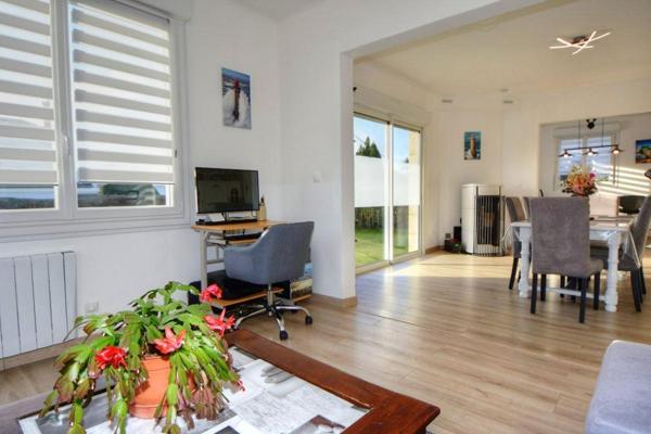 Maison rénovée à 200 m des plages