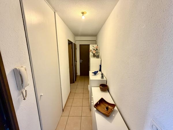 – Appartement T2 de 47 m² Carrez + Terrasse privative 8 m²
