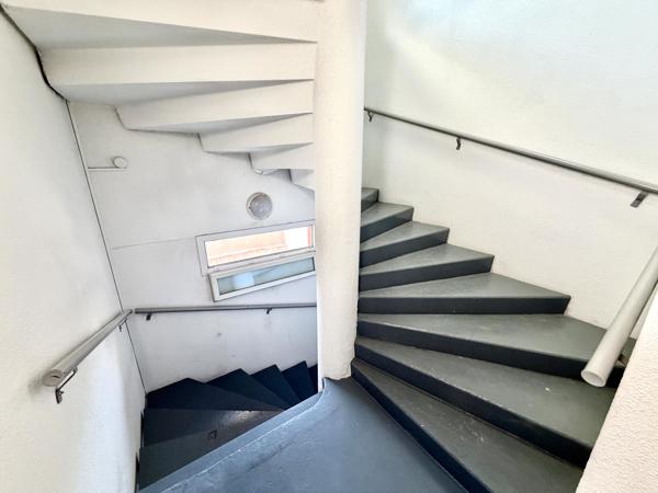 – Appartement T2 de 47 m² Carrez + Terrasse privative 8 m²