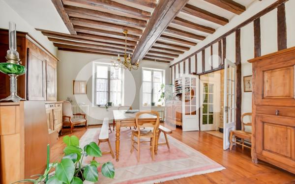 Maison à vendre    7 pièces • 187 m2 Senlis