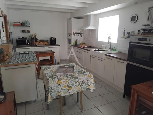A vendre maison entre Carcassonne et Narbonne 7 pièce(s) 190 m² avec jardin et garage
