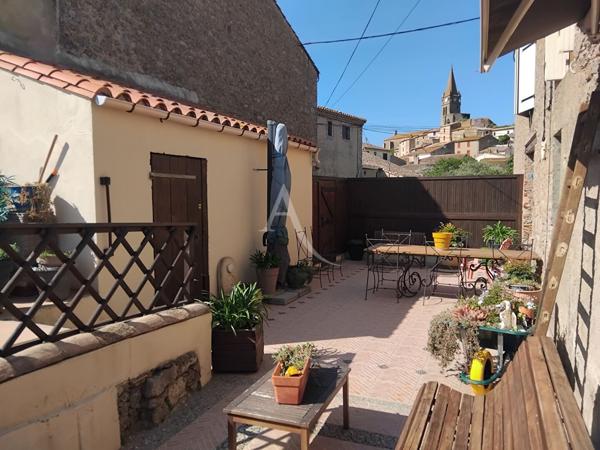 A vendre maison entre Carcassonne et Narbonne 7 pièce(s) 190 m² avec jardin et garage