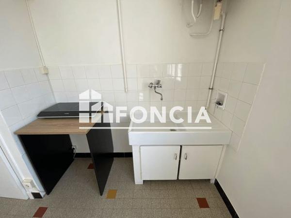 Location Studio 21.4 m² - 40 AV. JEAN PERROT Grenoble 38100