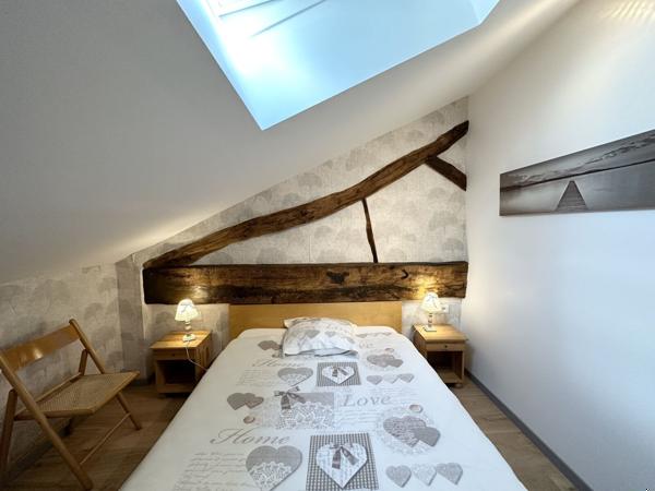 Domaine avec plusieurs habitations sur plus de 11 hectares