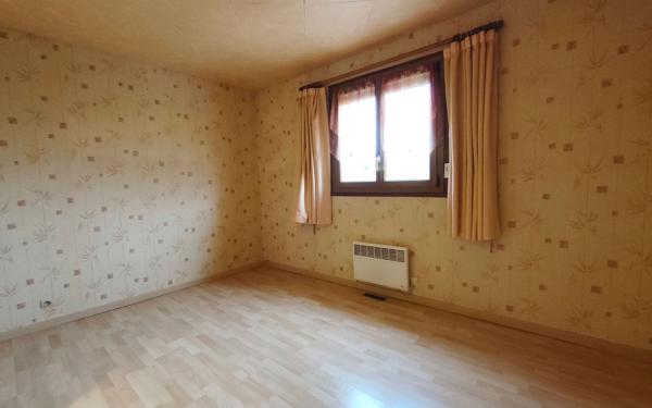 Maison à vendre    4 pièces • 64,12 m2 Épône