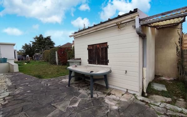 Maison à vendre    4 pièces • 64,12 m2 Épône