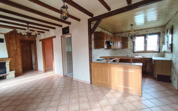 Maison à vendre    4 pièces • 64,12 m2 Épône