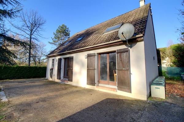 Maison à renover 4 chambres secteur YVELINES proche gare d'EPERNON
